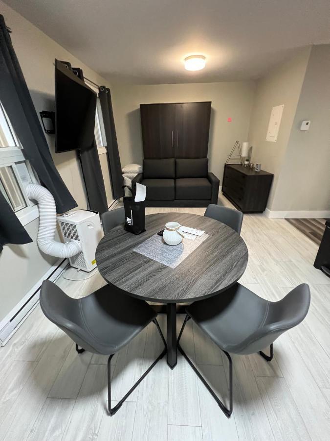 Le Centre-Ville Rouyn-Noranda Esterno foto