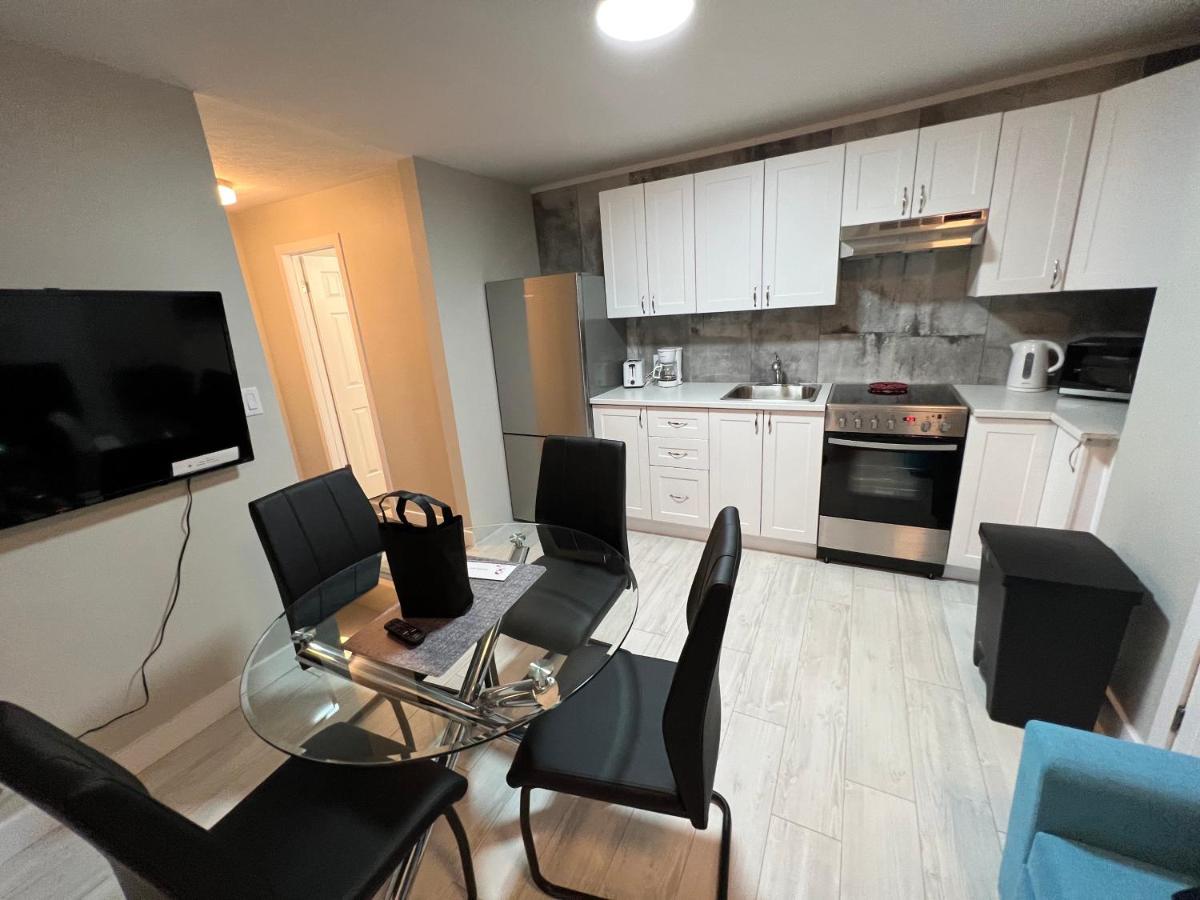 Le Centre-Ville Rouyn-Noranda Esterno foto