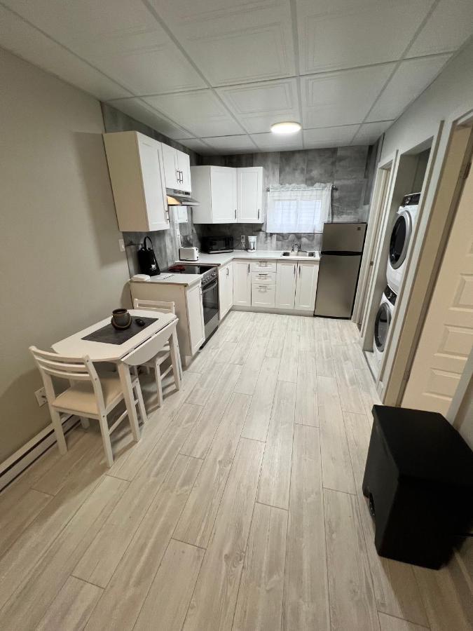 Le Centre-Ville Rouyn-Noranda Esterno foto